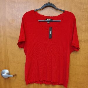 DKNY Women's Red Tshirt